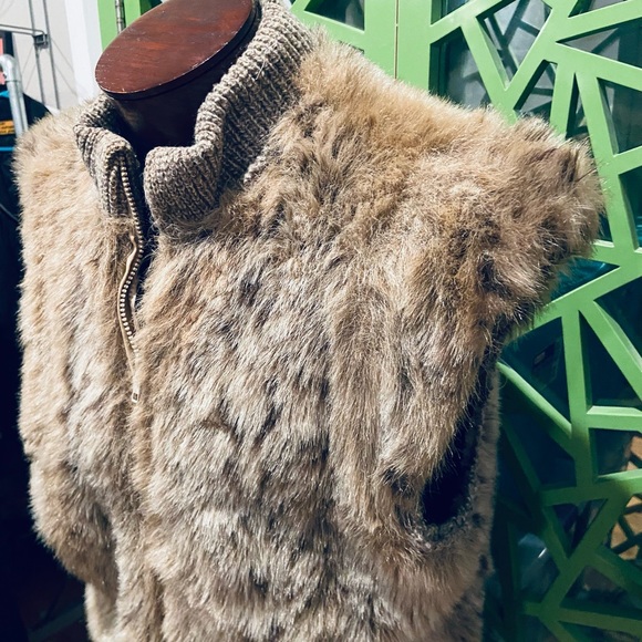 Handmade Faux Fur Vest - L - Picture 3 of 7